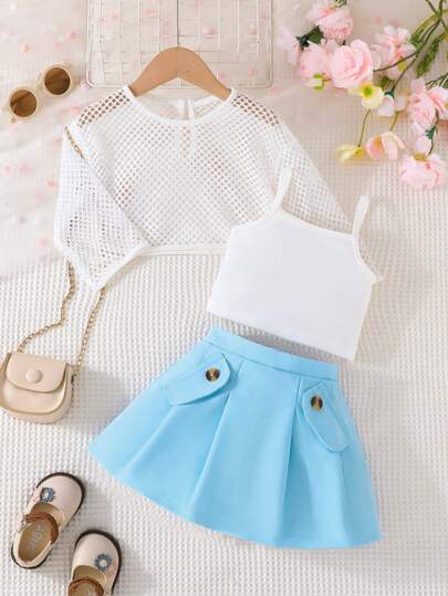 年轻女孩 3 件套返校装，夏季，包括纯色吊带背心、镂空渔网上衣和百褶迷你裙