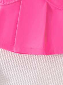 3 piezas Conjunto de ropa de vuelta al colegio para niña joven, de moda y dulce, de verano, incluye camiseta de unicolor, parte superior de red calada y falda mini plisada - Rosa Fucsia - Ver 7