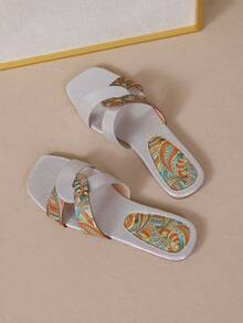 Plus Size Women's Flat Sandals - Silver - View 2