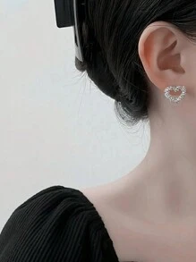 2 Piezas De Moda Con Diseño Calado De Corazón, Aretes De Decoración Para El Uso Diario De La Mujer