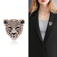 1pc Vintage Fashionable Rhinestone Leopard Head Shape Alloy Brooch, Multi-Purpose Animal Pin Badge - Apricot - View 3