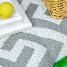 Outsunny 152 X 243 Cm(5x 8ft) Outdoor Rug Reversible Mat Plastic Straw Rug Portable RV Camping Mat For Garden Deck Picnic Indoor - Light Grey - View 9