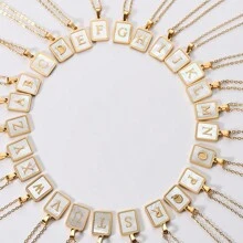 1入組時尚方形白色貝殼字母項鍊最初項鍊適合女士 - 金黃色 - 查看 1