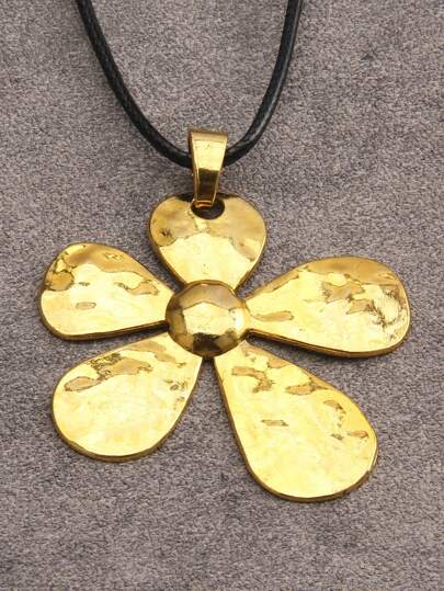 1 件简约银色不对称向日葵形合金吊坠项链。时尚日常项链配有可调节绳项链。适合女孩、女士和女朋友情人节、妈妈、母亲、母亲节、礼物