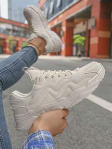 Women's Comfortable Chunky Sneakers, Breathable Sports Shoes, Lightweight Soft Bottom, Size 43-45, Round Toe Lace-Up Low-Top Casual Travel Shoes