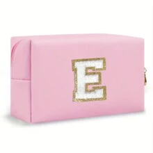 Bolsa de maquillaje con parche de letra inicial, bolsa de cosméticos de chenilla con cremallera y estilo universitario, bolsa de aseo de viaje impermeable con monograma para mujeres y niñas (letras de A a Z) - Esenciales para la vuelta al cole, viajes, vacaciones, suministros escolares, neceser para maquillaje, bolsa organizadora - Rosa - Ver 19