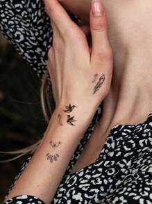 STARTTOOS 4入黑色摺紙羽毛飛鳥花卉小圖案指, 手腕, 耳朵,身體臨時紋身貼紙 - 黑色 - 查看 3