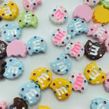 50 Stück 12-14 mm DIY Harz süße Mini M Keks Schablonen Strass für Frauen Mädchen Nagel Scheiben Anhänger Maniküre Dekoration Schmuckaccessoires Nagel Edelsteine Nagelbedarf