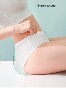 Set de lenjerie intima albă de unică folosință 5 buc, slip portabil comprimat, potrivit pentru utilizarea postpartum pentru femeile însărcinate. Ideal pentru camping în aer liber și călătorii. Compact și ambalat individual, potrivit ca materiale de ajutor în caz de dezastre și de urgență.,Travel Essentials