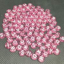 100/200/500入組7mm手工珠寶製作配件-用於項鍊、手鍊和鑰匙扣的透明塑料粉色字母珠