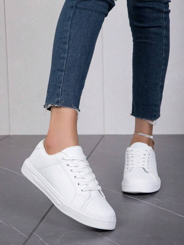 Women's Flat Shoes Round Toe Lace-Up Low Top Casual Sports Shoes, White, Soft Sole, Lightweight, For All Seasons