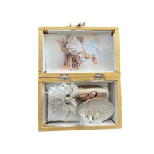Kit De Bautizo Incluye Toalla, Vela, Concha Y Rosario Virgen, Regalo de bautizo, vela de bautizo, kit de madera de producción artesanal, kit de bautizo color blanco, regalo niño bautizo, regalo para bautizo - Blanco - Ver 5