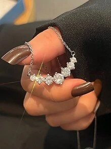 1件简约微笑项链，925纯银优雅公主项链，精致珠宝，周年纪念/约会礼物（女士款） - 銀色 - 查看 4