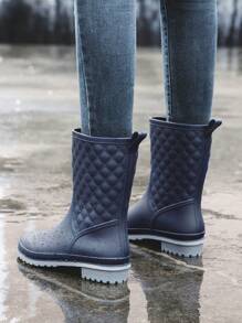 1 par de botas de lluvia impermeables hasta la pantorrilla para mujeres, con diseño de diamantes antideslizantes, cubierta de zapatos de lluvia para jardín