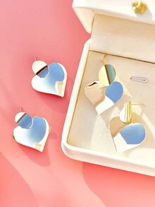 1對女士金屬心形極簡風格耳環,時尚大膽,適用於派對,情人節禮物,友人禮物,日常服飾搭配 - 愛心撞色耳環 - 查看 5