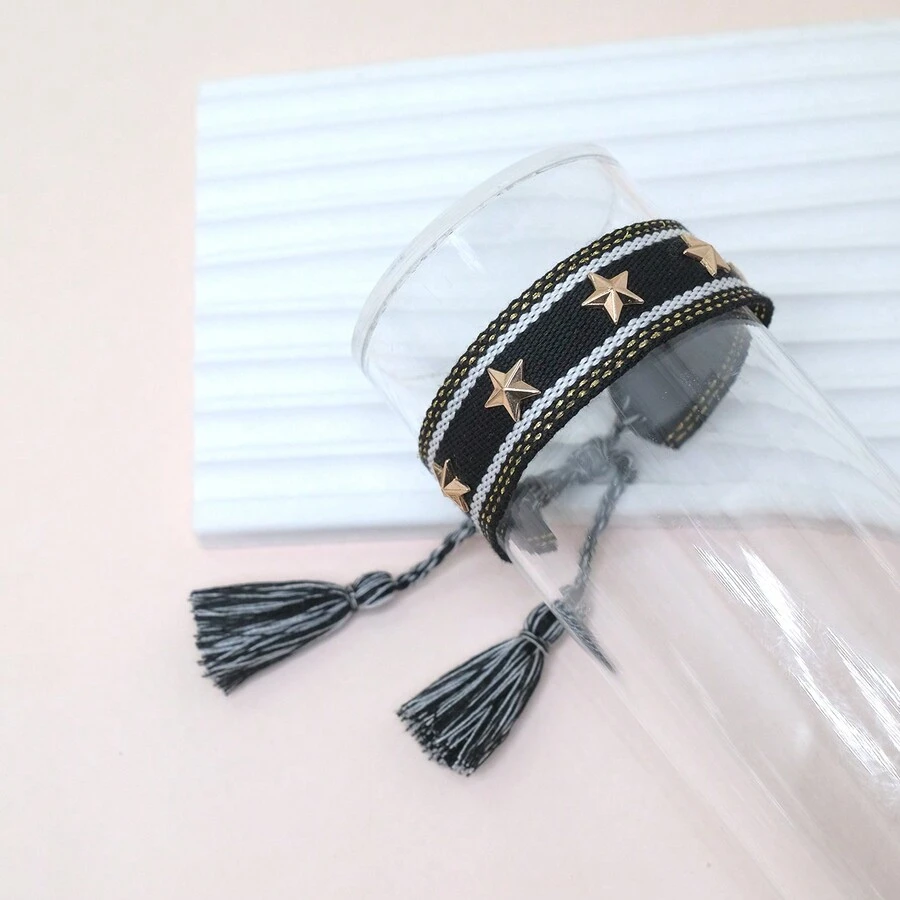 1條手工編織友誼手鍊,具有鉚釘五角星設計,適合日常佩戴和節日禮物 - 黑色 - 查看 1
