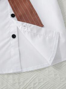 Camisa Listrada De Manga Curta E Shorts Para Menino Jovem De Verão, Estilo Universitário, Com Cachecol De Xaile Listrado, Adequado Para Apresentação De Jardim De Infância