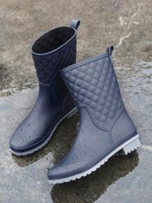 1 par de botas de lluvia impermeables hasta la pantorrilla para mujeres, con diseño de diamantes antideslizantes, cubierta de zapatos de lluvia para jardín