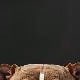 黑色