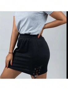 saia curta detalher ilhoes tecido confort caimento bonito