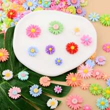 50 piezas surtidas de 3 tamaños de encantos de resina de flores de margarita, cuentas de plástico y cabuchones planos para hacer joyas, tarjetas, scrapbooking, accesorios para el cabello y manualidades de verano y escolares - Multicolor - Ver 3