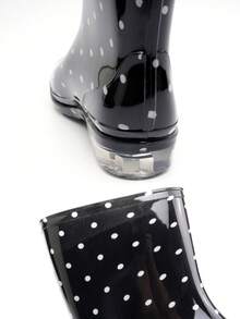 1雙女士黑白圓點雨鞋,春季新品中筒橡膠防水花園鞋,防滑鞋底 - 黑色 - 查看 5