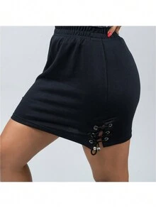 saia curta detalher ilhoes tecido confort caimento bonito