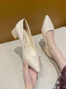 女款粗跟淺口鞋,2024春秋新款,軟底尖頭鞋,通勤上班都很適合,百搭 - 米色 - 查看 1