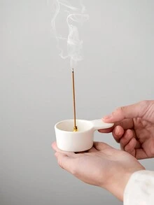 1pc Mini Handheld Ceramic Incense Burner, Simple Style, White, Compact, Suitable For Incense Sticks, Home, Office, Holidays - White - View 6