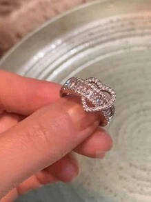 1 chiếc nhẫn tinh tế bằng đá Zirconia sáng bóng, thiết kế theo phong cách Niche, tông màu lạnh, cao cấp dành cho phụ nữ nhân ngày lễ tình nhân - Màu Bạc Cổ - Xem 4
