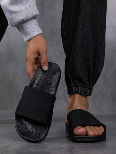 2024 New Style Men's Slippers, Personal Soft-Sole Beach Sandals, Indoor House Bathroom Flip Flops