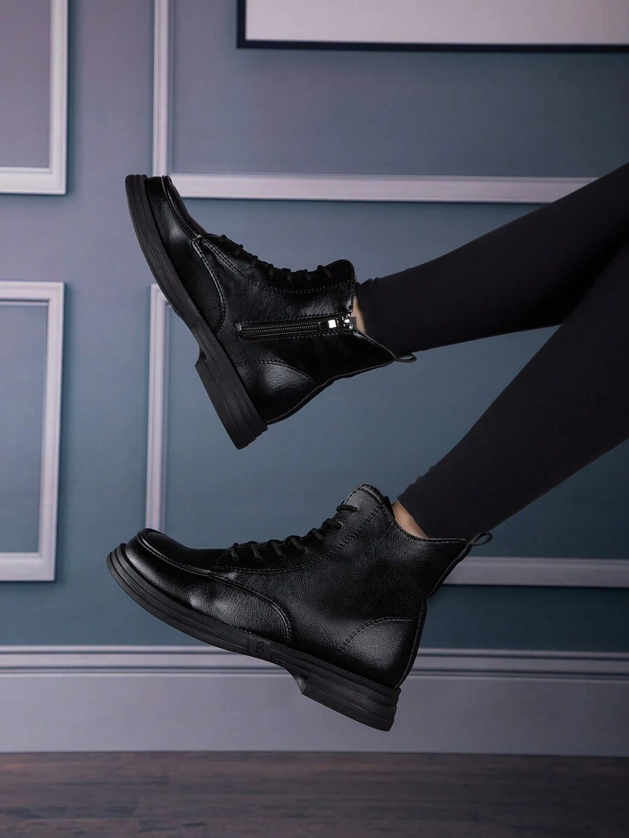 2024 Hàng mới đến Đúng mốt Dày Đáy Giày ống Với dây kéo & Thiết kế , Phong cách Anh quốc Của phụ nữ Giày ống - màu đen - Xem 1