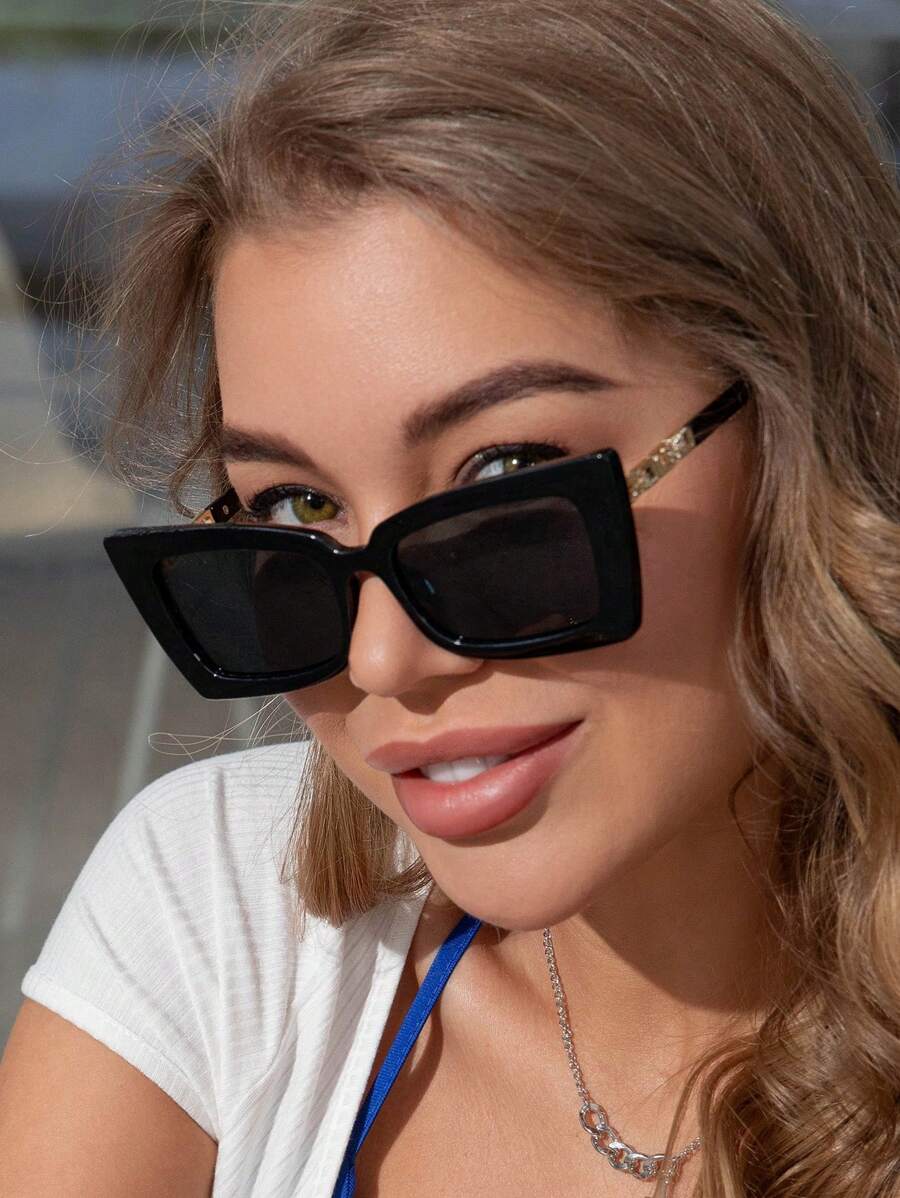 Kính mát thời trang vuông bằng nhựa Unisex có đính kim cương giả Kính râm đi biển - màu đen - Xem 1