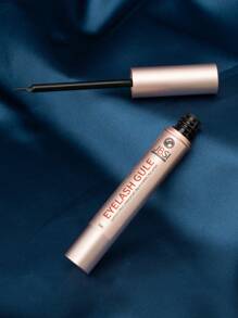 1 pièce Colle à cils de 5 ml, colle à cils professionnelle imperméable sans latex de séchage rapide améliorée, convient pour une longue adhérence de faux cils en grappe, maintien de 48 à 72 heures, convient pour les fêtes personnelles et un usage de maquillage de faux cils diy à la maison (Noir)