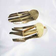 1pair Vintage Fashion Titanium Steel Gold-Color Flower Shaped Stud Earrings That Perfectly Embodies Ladies' Casual Style, Ideal For Daily Wear, Festivals And Artistic Occasions - Yellow Gold - View 2