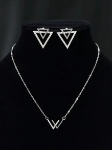 Set De Joyas De Fiesta Elegante De 3 Piezas, Aretes De Triángulo Plateado Con Decoración De Diamantes De Imitación Y Collar Con Colgante Geométrico Para Citas