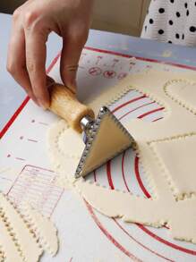 1pc Kitchen Baking Zinc Alloy Triangular Dumpling Mold With Plastic/Wooden Handle Option, And Triangular Pastry Cutter - Silver - View 8