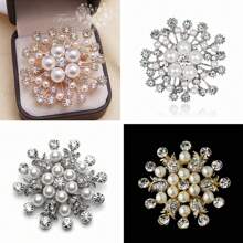 Elegant Faux Pearl And Rhinestone Snowflake Brooch Jewelry Pin Wedding Prom Party Gift - Multicolor - View 6
