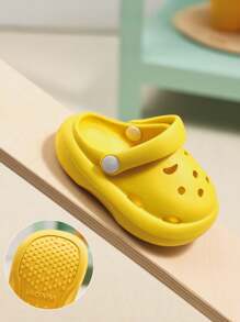 1 Pair Summer Casual Plain Perforated Slip-On Shoes, Non-Slip Indoor Slippers, Soft Sole Open Toe Outdoor Sandals Suitable For Men, Women And Children, Beach