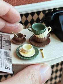1 Set Puppenhaus Miniatur Kaffeebecher Set, 1:12 Maßstab Miniatur Küchenzubehör, Inklusive Leeren Becher, Löffel Und Teller