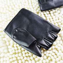 1Pc Men Unisex Artificial Leather Half-Finger Gloves Theatrical Punk Hip-Hop Driving Motorcycle Performance Party Fingerless Mittens