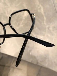 1 pièce Nouveaux lunettes à grand cadre pour femmes, accessoire mode pour un porter quotidien et des nuances affinantes du visage. Accessoires de plage pour femmes. essentiels pour tenues femmes automne hiver, casual, affaires, cadeaux pour vacances d'été, plage, extérieur, voyage