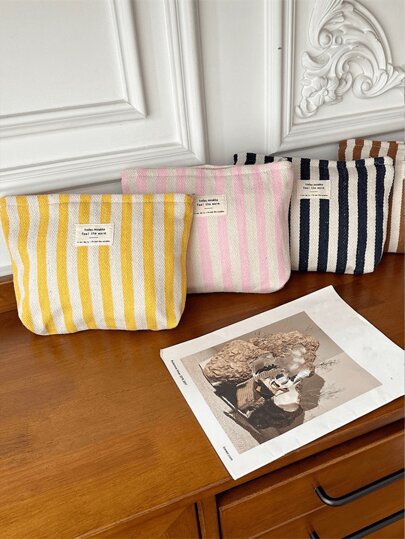 1 PC Minimalist Canvas Portable Bag Make Up Bag, Fashionable And Casual Large Capacity Portable Zipper Makeup Bags, Travel And Vacation Essentials Cosmetic Bags For Sanitary Napkins, Wired Headphones, Charger, Lipsticks, Cosmetics, Perfume, Skin Care And Beauty Products, Home Decor, Keys, Holiday Gifts Bag, Makeup Bag, Toiletry Bag, Desk Organiser, Makeup Organizers, Small Makeup Bag, Cosmetic Bag, Christmas Gifts, Pouch, Clutch / Small Handbag, Makeup Organizer, Pouch, Brush Holder, Mini Pouch, Large Capacity Pouch