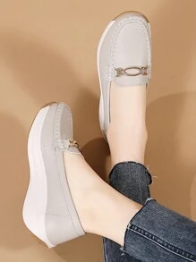 Mocassins à semelle épaisse pour femmes, chaussures de maman cousues à la main douces pour le printemps/automne, chaussures à talons compensés de couleur unie