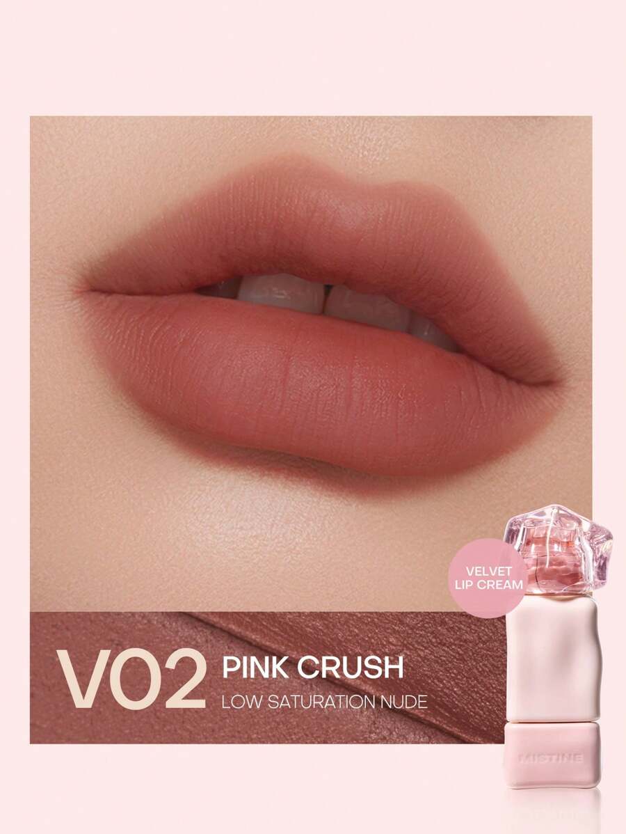 MISTINE Brillo de labios de terciopelo tailandés, crema de labios hidratante infusionada con ácido hialurónico, vitamina E y pigmentos intensos con acabado aterciopelado sedoso, sin sensación pegajosa, resistente a transfers y manchas, sensación ligera. 1 paquete de 2.8g