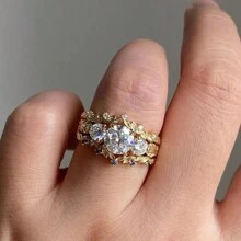 Ensemble 3 Pièces Bague En Alliage De Couleur Dorée Luxueuse Et Choisie, Avec Décoration Qui Peut Être Portée Quotidiennement Ou En Tant Que Bague De Fiançailles.