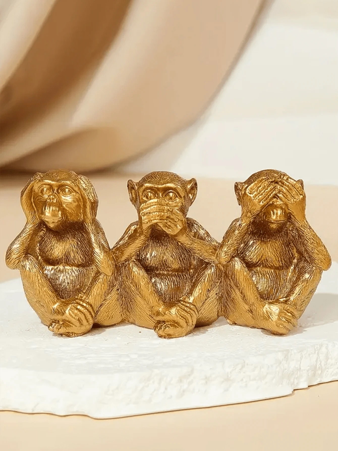 1 件树脂手工艺品猴子摆件，三个相连的猴子雕塑摆件，家居桌面装饰摆件，客厅、卧室、餐厅桌面装饰，现代家居装饰，室内卧室装饰派对装饰品 - 金色 - 查看 1