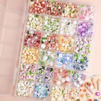 24 grilles Assortiment Aléatoire Décorations d'Art d'Ongle DIY Charmes d'Ongle Bijoux d'Ongle Fournitures d'Ongle décoration ongle bijoux ongles décor ongles
