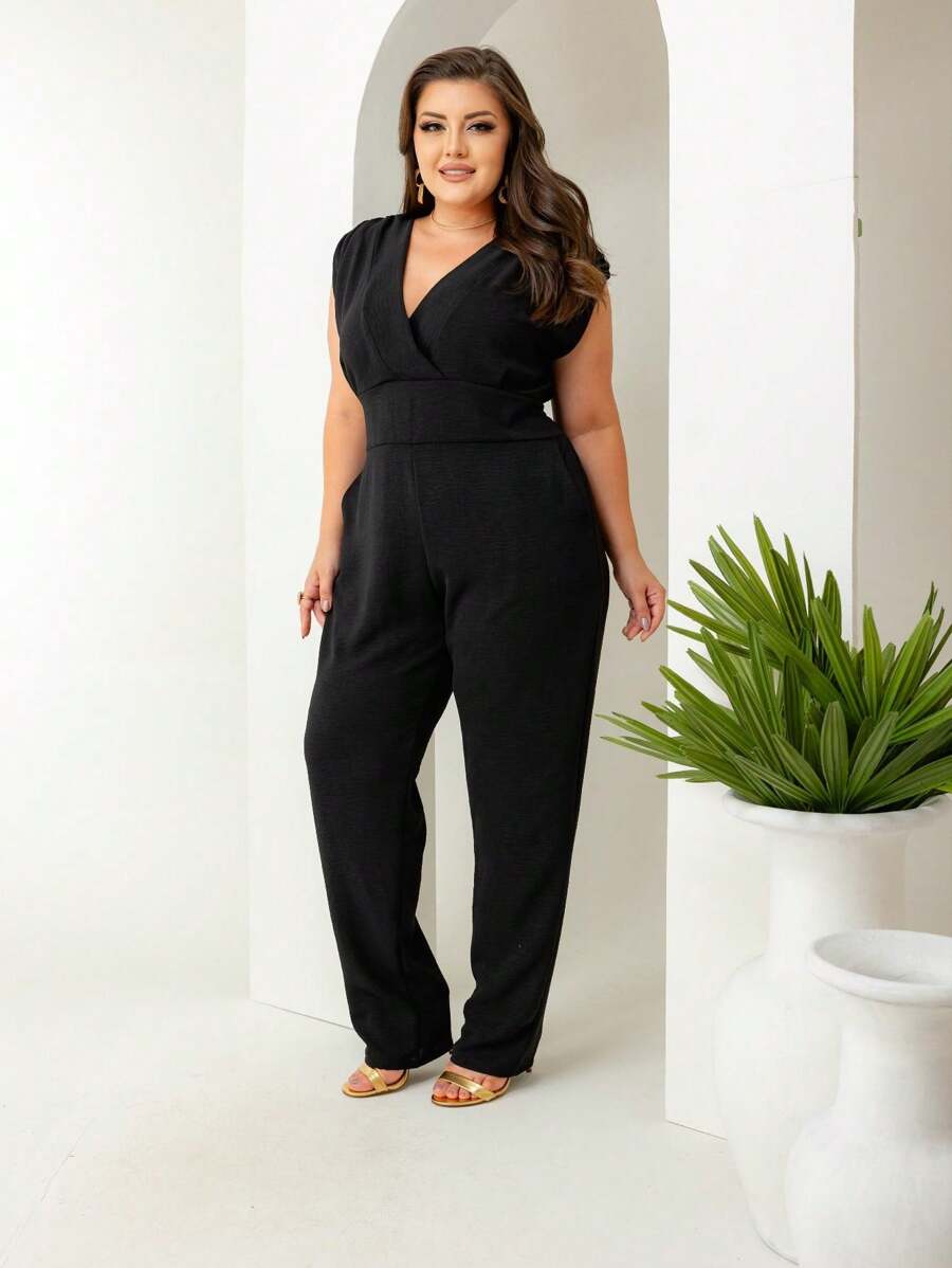 Macacão Feminino Elegante Decote V Manga Curta Duna - Preto - Visão 1