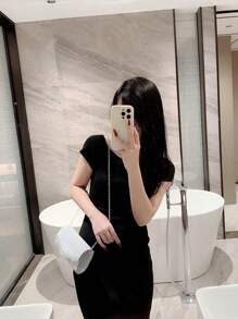 Moonlit EveBag 闪亮褶皱设计手拿包，带水钻装饰，适合晚宴、浪漫白色婚礼、缎面派对、礼服、新娘手提包、晚礼服手拿包，非常适合情人节礼物、结婚礼物、生日礼物等，必备婚礼物品，与毕业礼服、舞会礼服完美搭配 - 銀色 - 查看 11